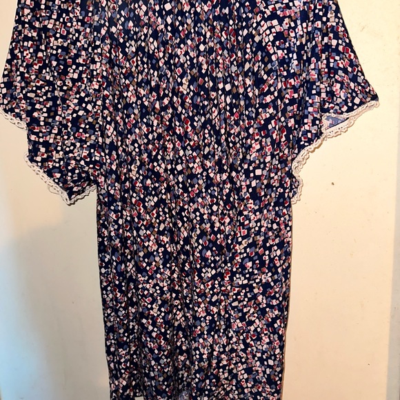 Trio Plus Top Size XL. EUC! - Picture 2 of 3